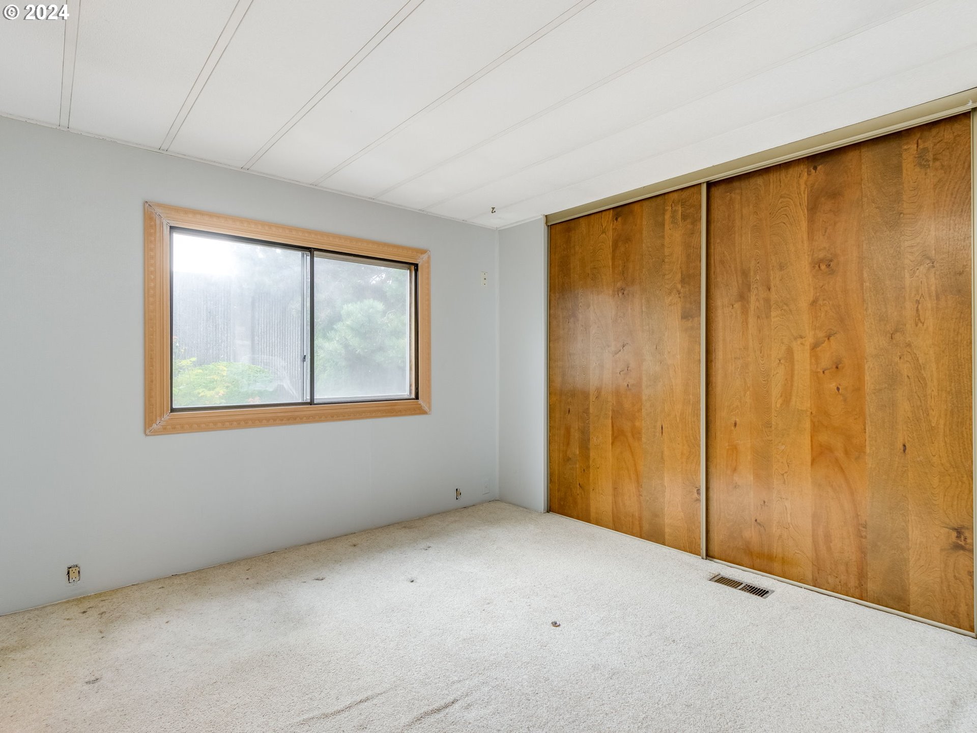 21100 Northeast Sandy Boulevard, Unit 18 Fairview, OR 97024 - Photo 23 of 34