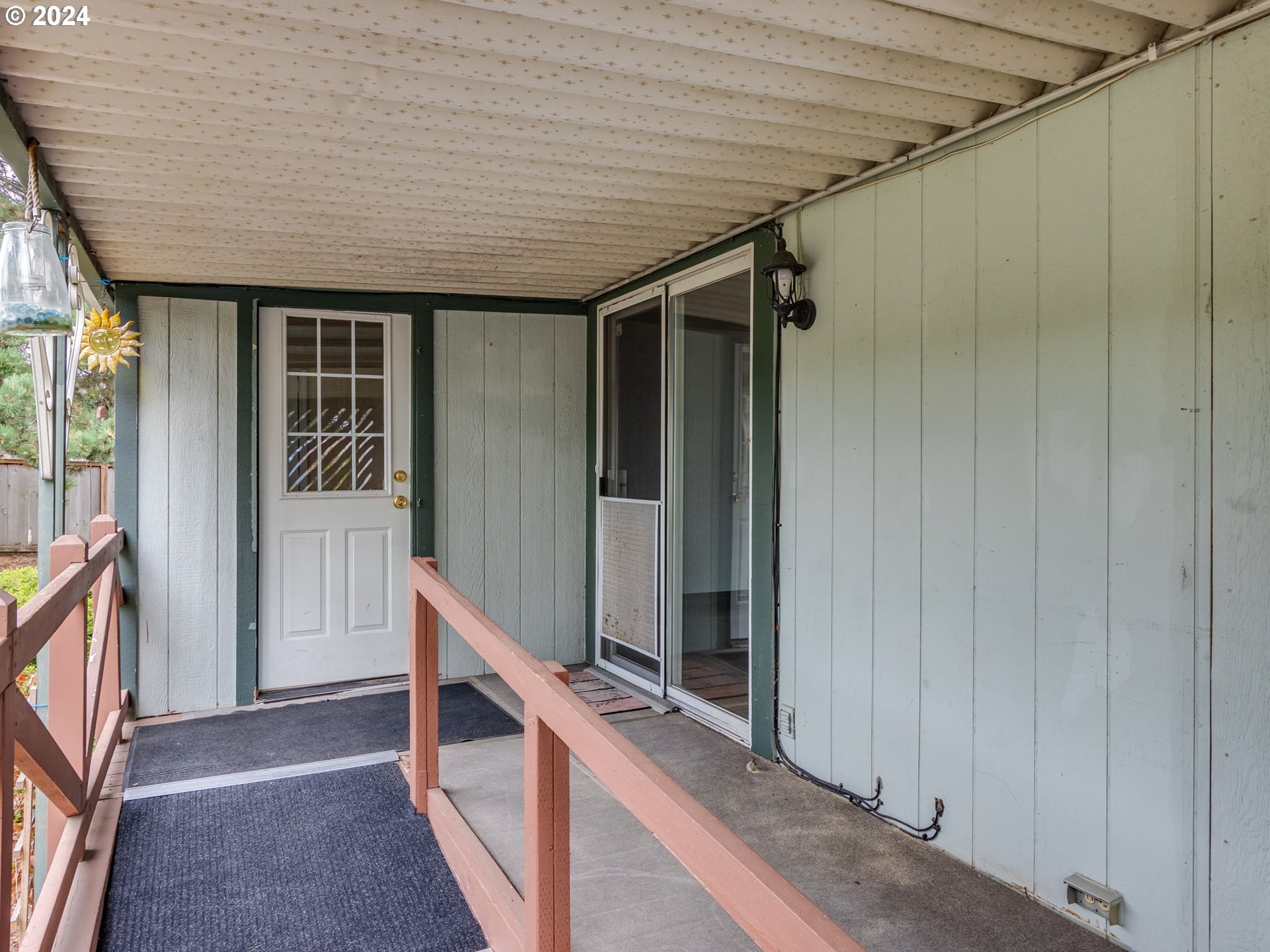 21100 Northeast Sandy Boulevard, Unit 18 Fairview, OR 97024 - Photo 31 of 34