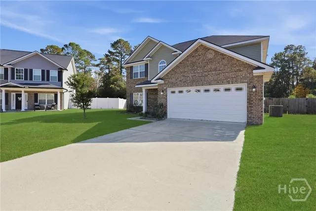 $2,550 | 732 Waterlily Court, Hinesville, GA 31313