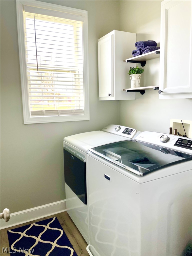 336 West Nimisila Road New Franklin, OH 44319 - Photo 7 of 19 Bright First Floor Laundry
