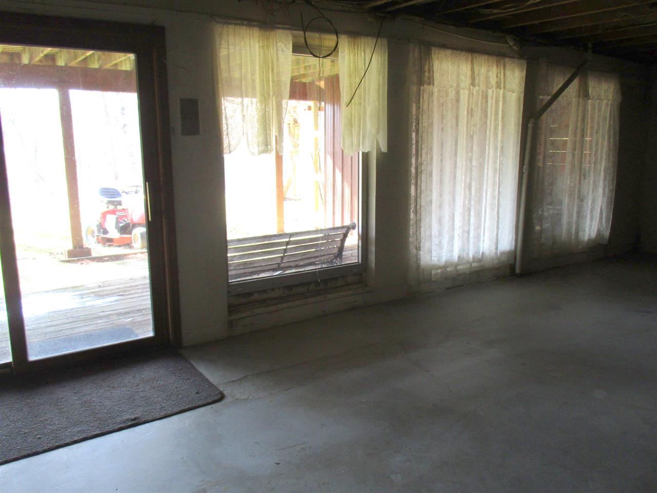 10200 Lehring Road Byron, MI 48418 - Photo 21 of 36 31314119-20.JPG