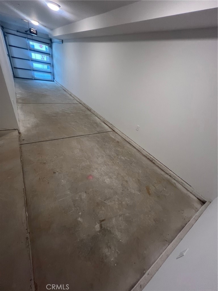 1128 South Ardmore Avenue Los Angeles, CA 90006 - Photo 10 of 30 a view of empty room