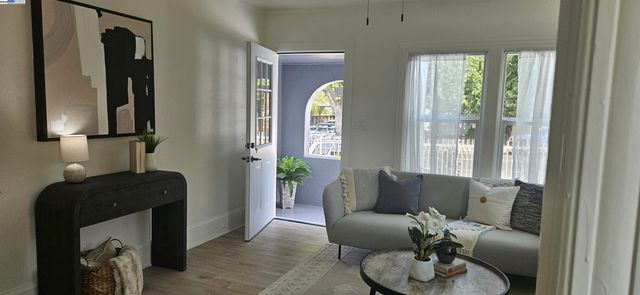 $749,999 | 1007 47th Street, Emeryville, CA 94608