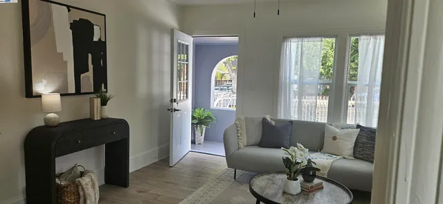 $749,999 | 1007 47th Street, Emeryville, CA 94608