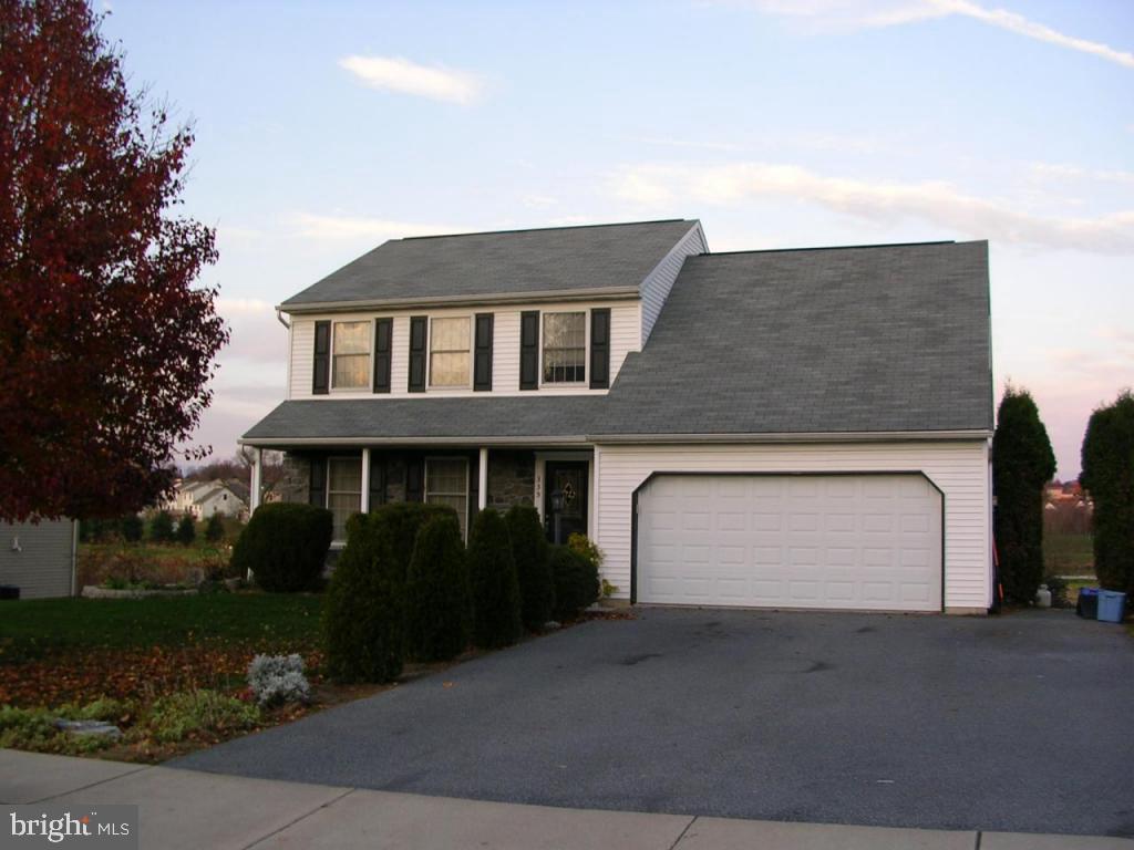 335 North New Street Lititz, PA 17543 - Photo 1 of 10