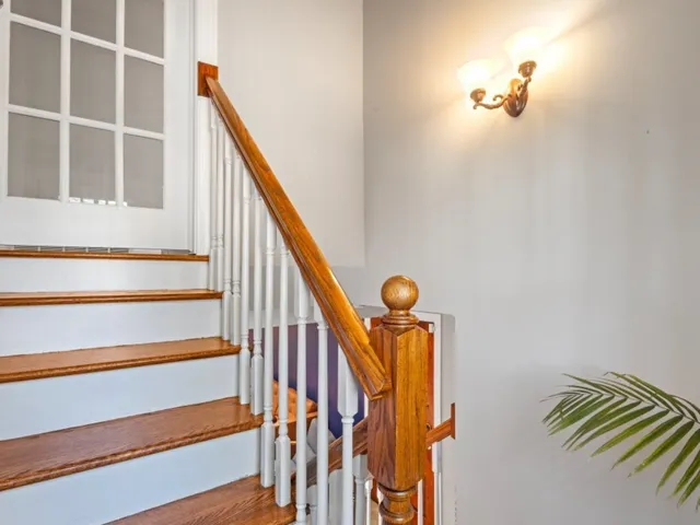 $419,500 | 9140 Sycamore Drive, Hickory Hills, IL 60457