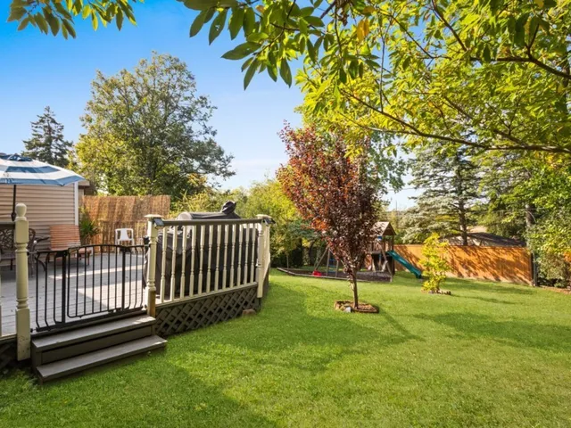 $419,500 | 9140 Sycamore Drive, Hickory Hills, IL 60457