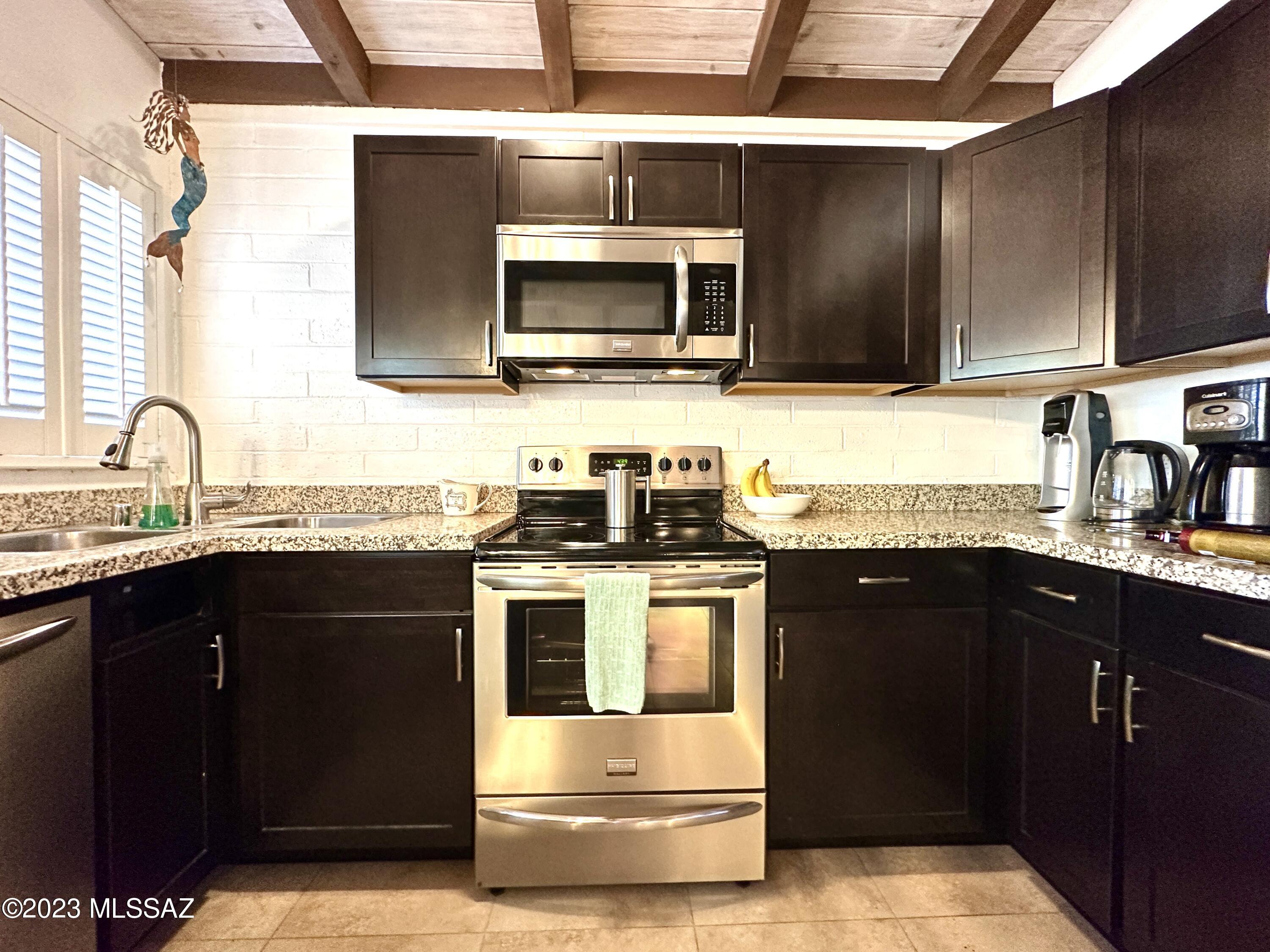 5901 North Oracle Road, Unit 27 Tucson, AZ 85704 - Photo 2 of 29