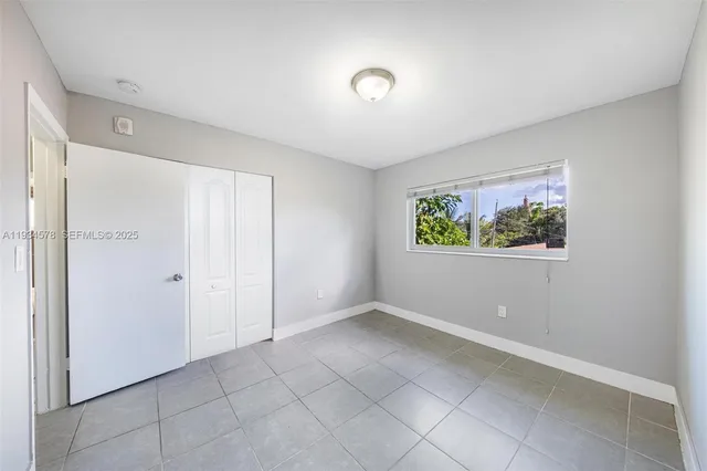 $1,625 | 1960 Northeast 161st Street, Unit 202, North Miami Beach, FL 33162