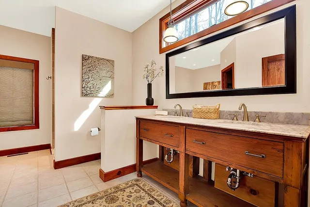 $999,000 | 316 Cinnamon Fern Drive, Somerset, PA 15501