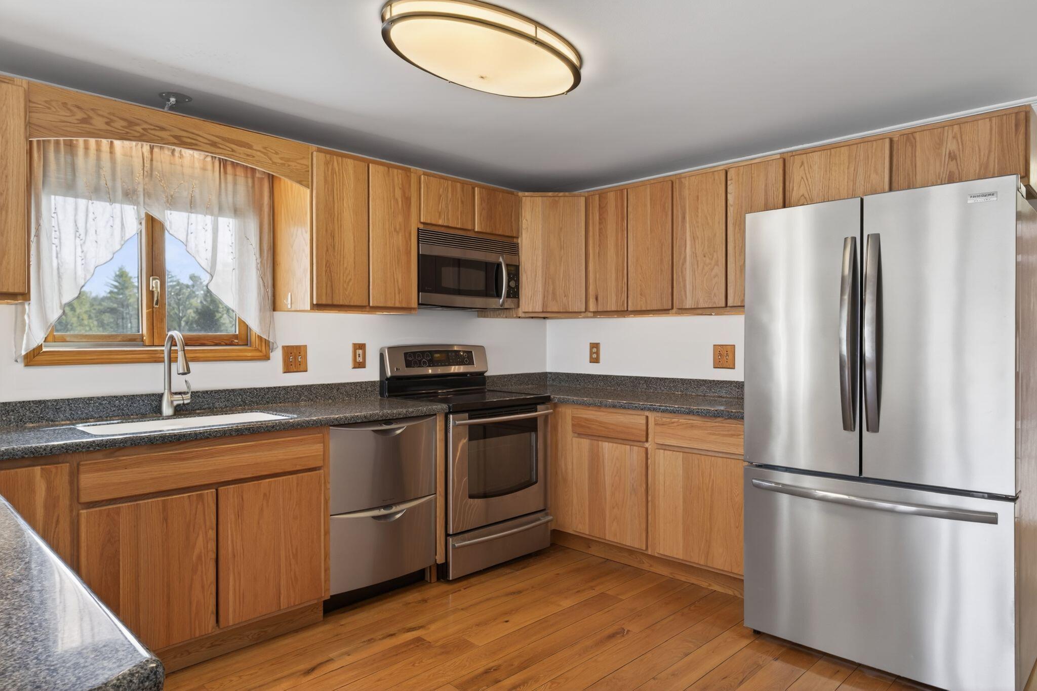 281 Portland Road Gray, ME 04039 - Photo 8 of 30 281_Portland_Rd_034