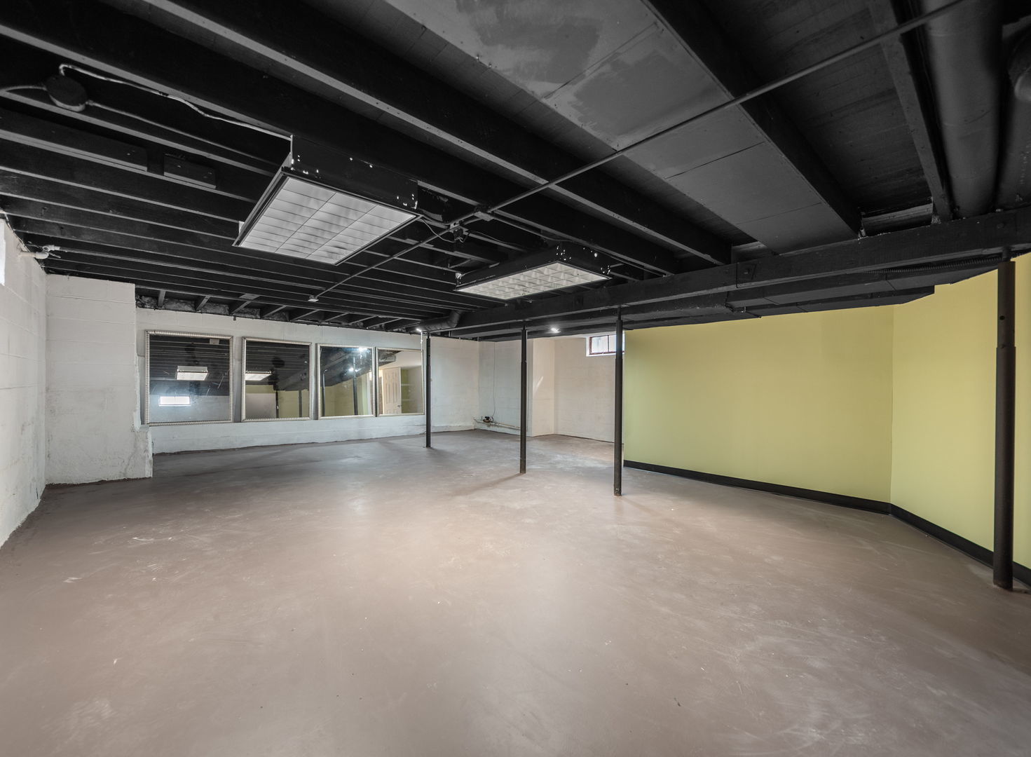 312 West Stone Street Kankakee, IL 60901 - Photo 12 of 17 a view of an empty room with a garage