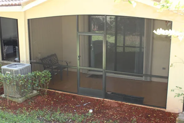 $3,600 | 3857 Tree Top Drive, Unit 3857, Weston, FL 33332