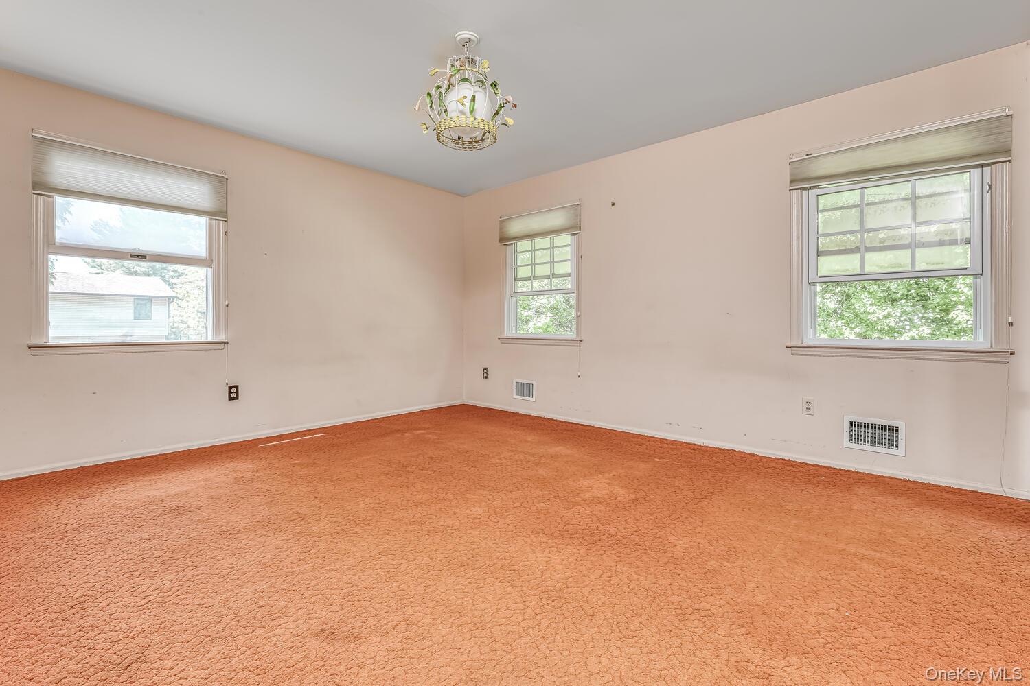 38 Forshay Road Monsey, NY 10952 - Photo 25 of 34 an empty room with a window