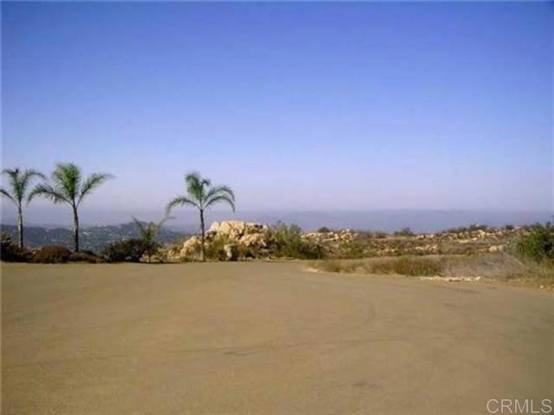 15425 Westview Road Poway, CA 92064 - Photo 2 of 24 a view of an ocean and beach
