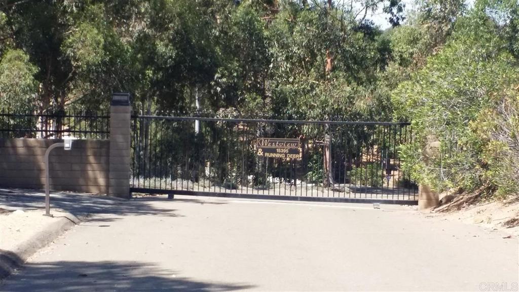 15425 Westview Road Poway, CA 92064 - Photo 8 of 24 a view of a building with a outdoor space