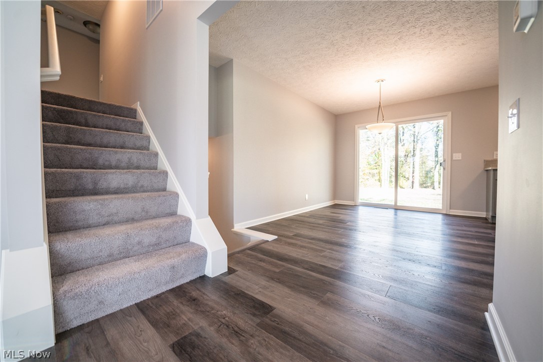 44710 Stang Road Elyria, OH 44035 - Photo 4 of 31 Gallery Image 4