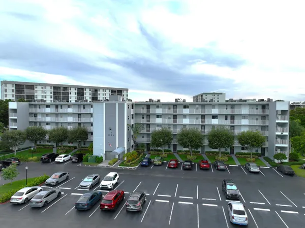 $2,400 | 2226 North Cypress Bend Drive, Unit 103, Pompano Beach, FL 33069