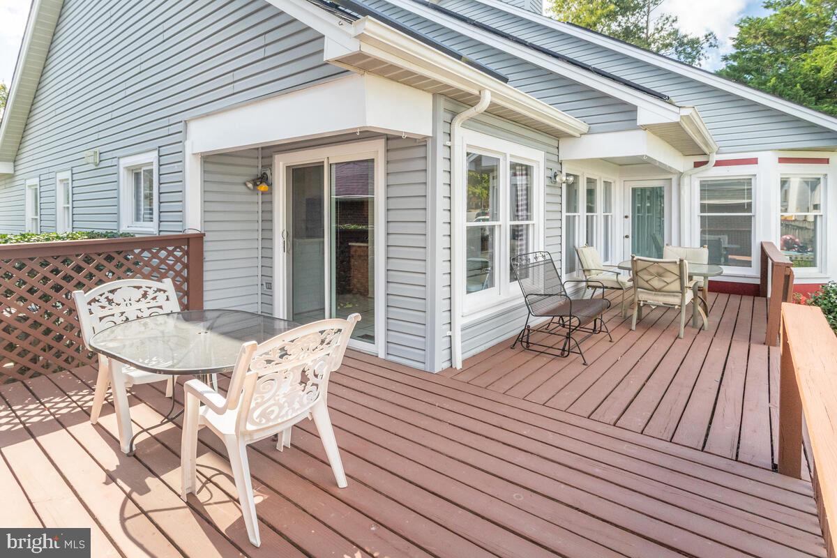14226 Summit Lane Laurel, MD 20708 - Photo 49 of 58 Lots of space to entertain