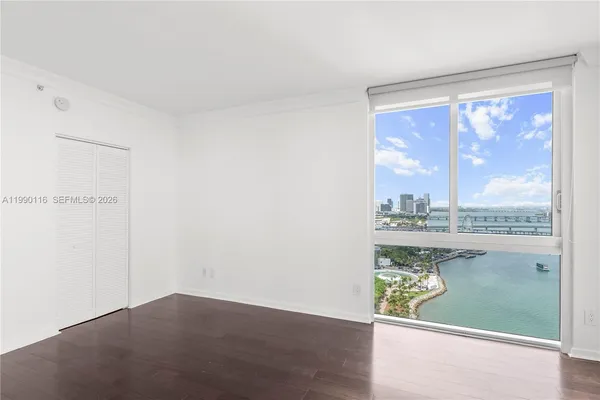 $5,300 | 335 South Biscayne Boulevard, Unit 2512, Miami, FL 33131