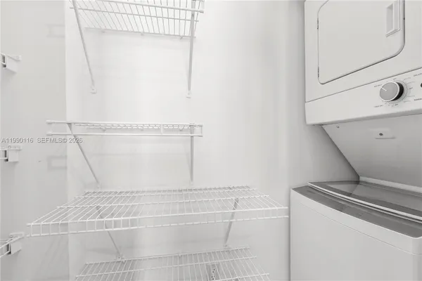 $5,300 | 335 South Biscayne Boulevard, Unit 2512, Miami, FL 33131