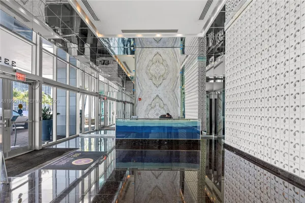 $5,300 | 335 South Biscayne Boulevard, Unit 2512, Miami, FL 33131