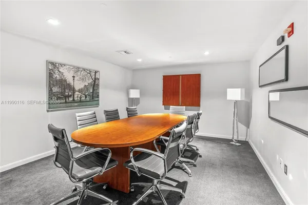$5,300 | 335 South Biscayne Boulevard, Unit 2512, Miami, FL 33131