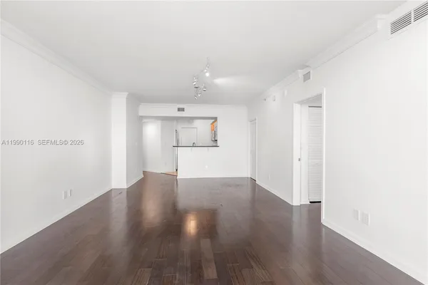 $5,300 | 335 South Biscayne Boulevard, Unit 2512, Miami, FL 33131