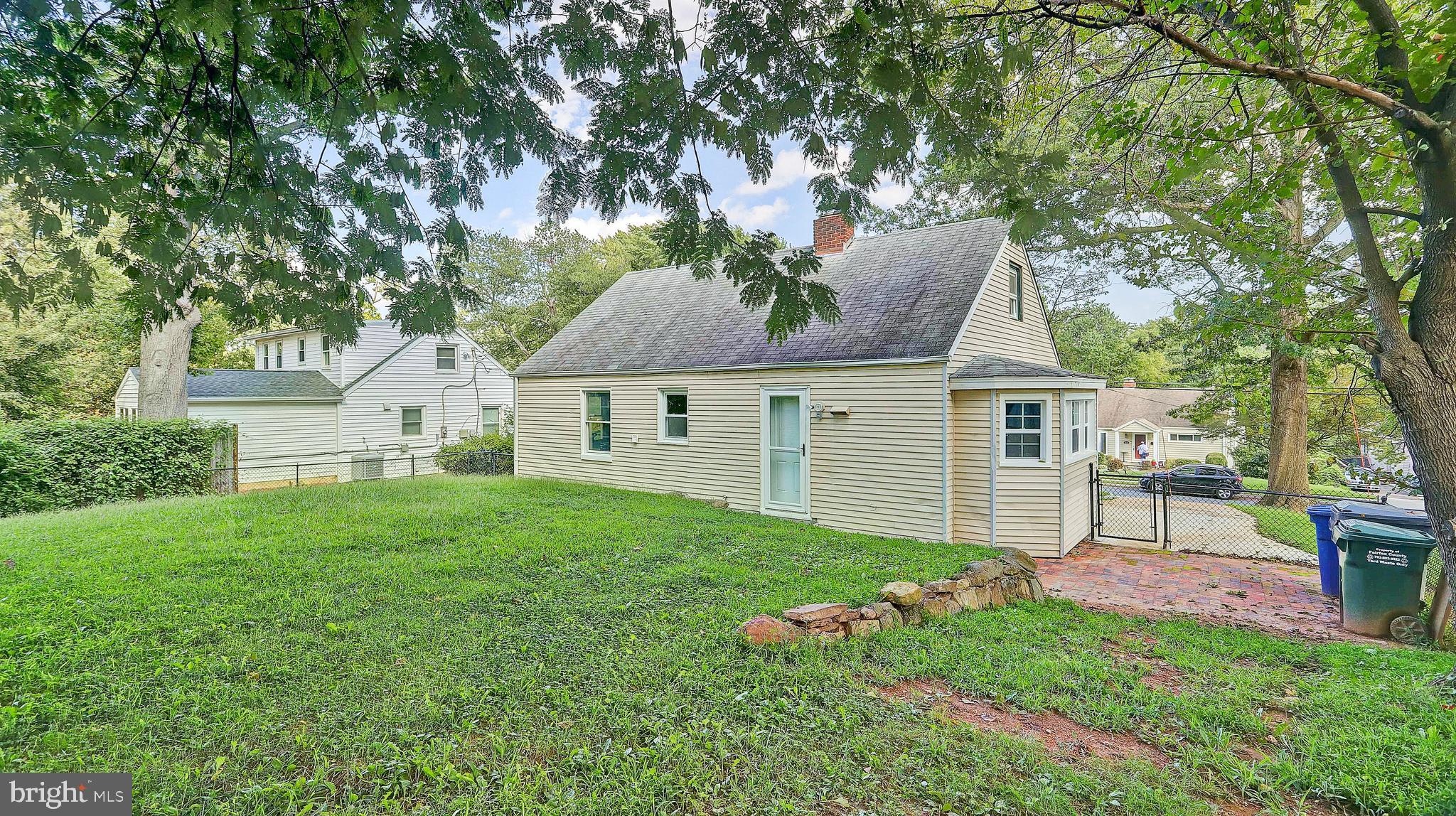 3132 Cofer Road Falls Church, VA 22042 - Photo 6 of 30 Gallery Image 6