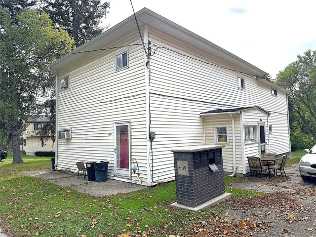 $1,500 | 609 North Nanticoke Avenue, Unit 3, Endicott, NY 13760