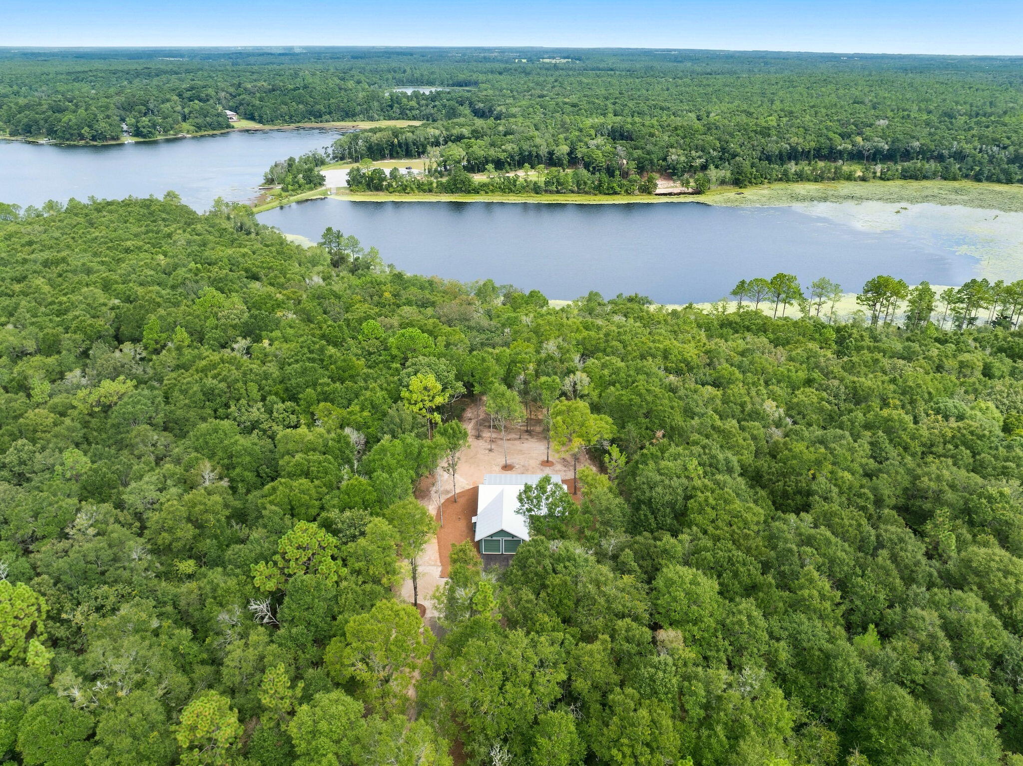 622 Martin Road DeFuniak Springs, FL 32433 - Photo 1 of 55 Lakefront Cottage