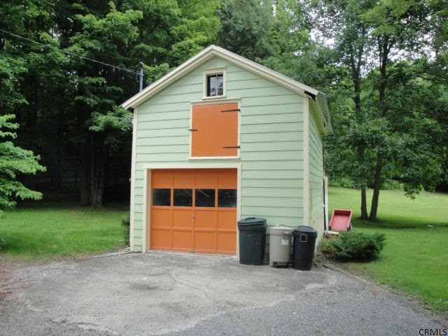 617 Myers Road Howes Cave, NY 12092 - Photo 8 of 25 Photo 8
