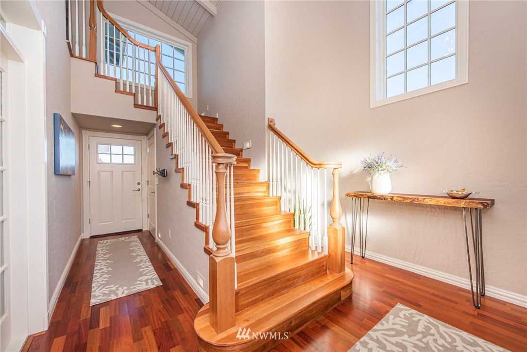 293 3 Crabs Road Sequim, WA 98382 - Photo 3 of 40 Gallery Image 3