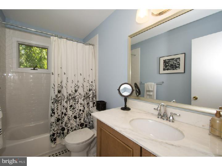 2 Rita Road Lawrenceville, NJ 08648 - Photo 20 of 25 Bathroom