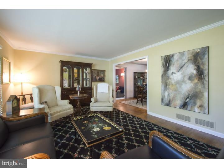 2 Rita Road Lawrenceville, NJ 08648 - Photo 6 of 25 Living Room