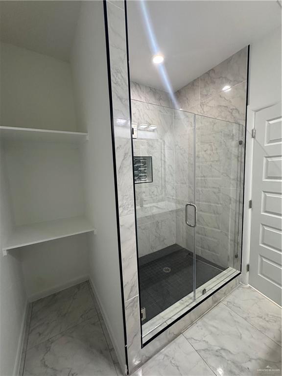 5804 Notre Dame Avenue, Unit 3 Mission, TX 78573 - Photo 10 of 12 a bathroom with a shower