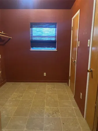 $1,550 | 646 North Main Street, Springtown, TX 76082