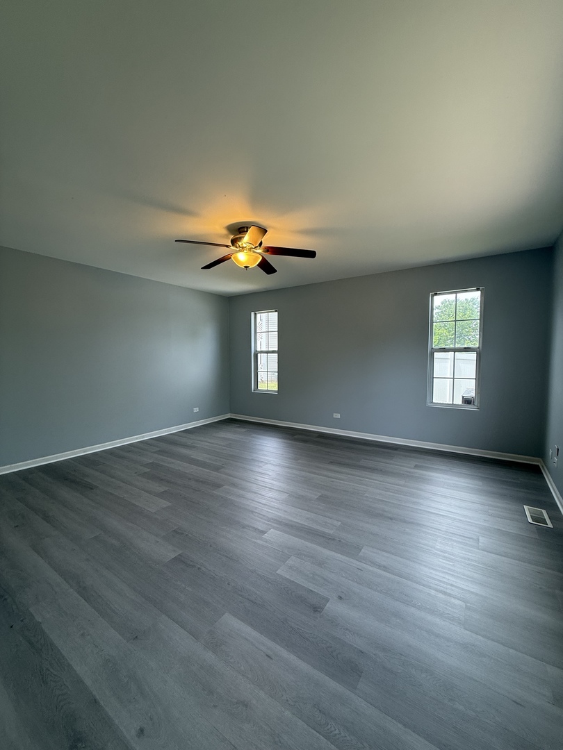 216 Ironbark Way Bolingbrook, IL 60440 - Photo 8 of 21