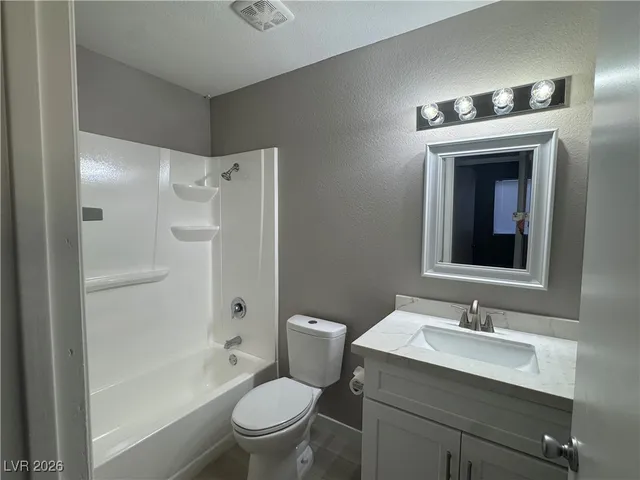 $2,200 | 7447 Palermo Avenue, Las Vegas, NV 89147