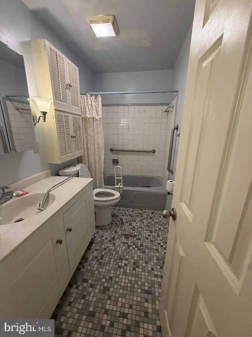 13233 Clifton Road Silver Spring, MD 20904 - Photo 14 of 26 Main level BA 2