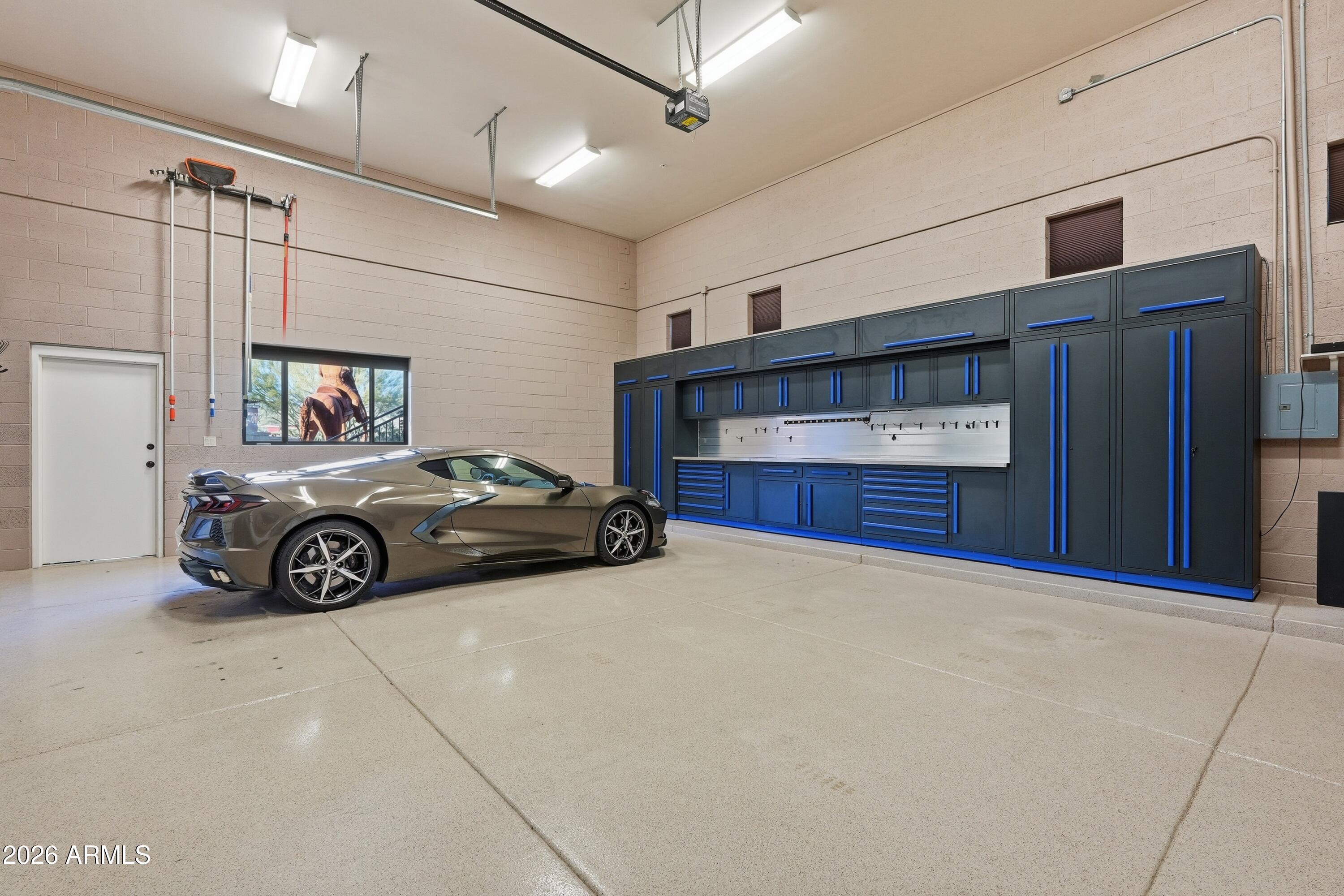 42531 North Spur Cross Road Cave Creek, AZ 85331 - Photo 42 of 75 961 Sq Ft | 4 Cars w/Lifts