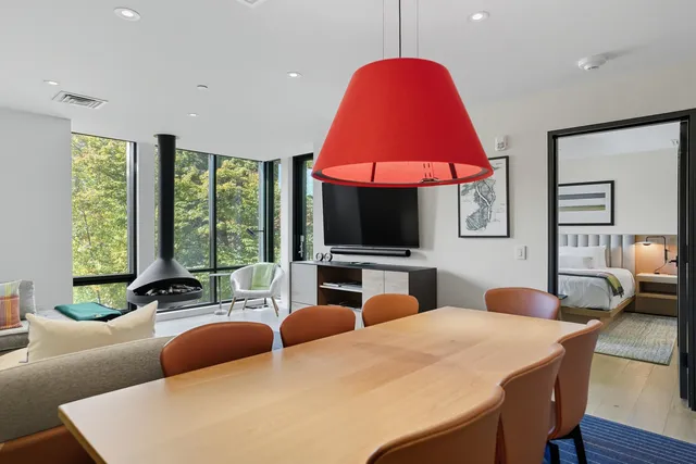 $2,275,000 | 69 Hourglass Drive, Unit 210, Stowe, VT 05672