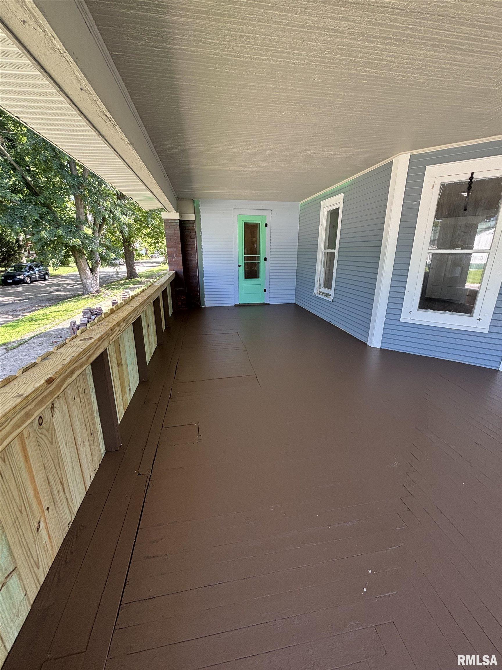 295 West Barnes Street Bushnell, IL 61422 - Photo 21 of 96