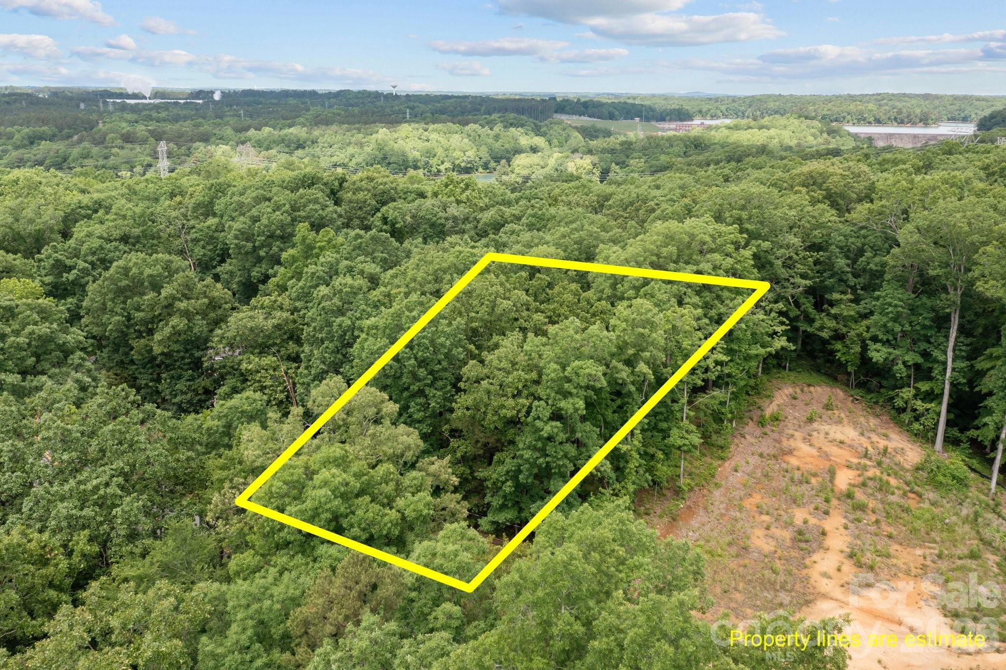 1607 Hart Road Charlotte, NC 28214 - Photo 1 of 16