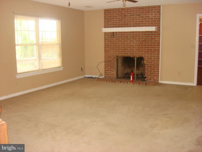 8185 Tate Road Ruther Glen, VA 22546 - Photo 19 of 30 Interior (General)
