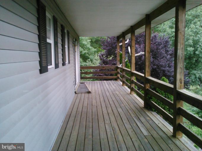 8185 Tate Road Ruther Glen, VA 22546 - Photo 2 of 30 Exterior (General)