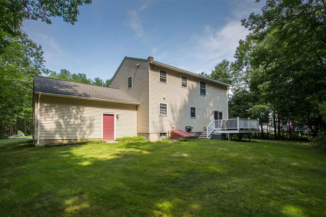 44 Meadow Lane Rochester, NH 03867 - Photo 3 of 34