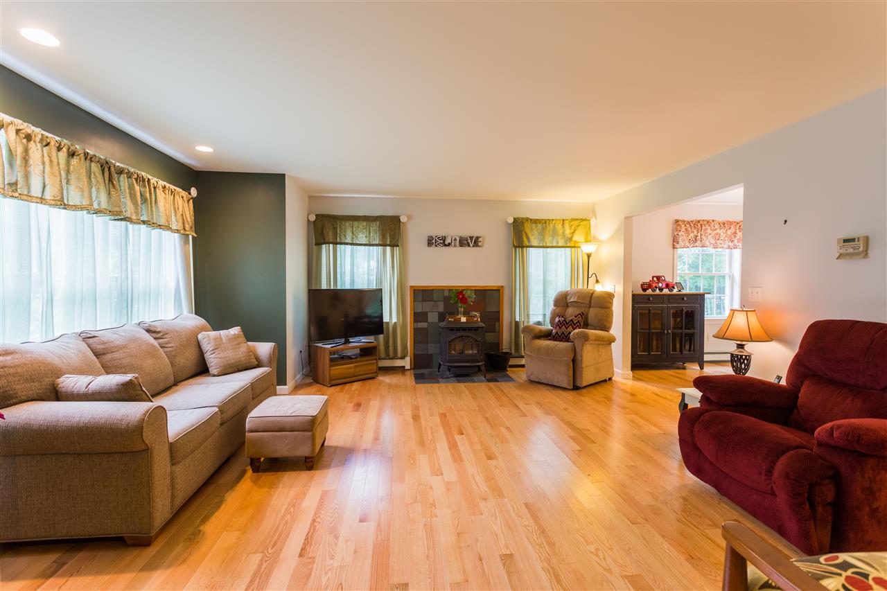 44 Meadow Lane Rochester, NH 03867 - Photo 7 of 34