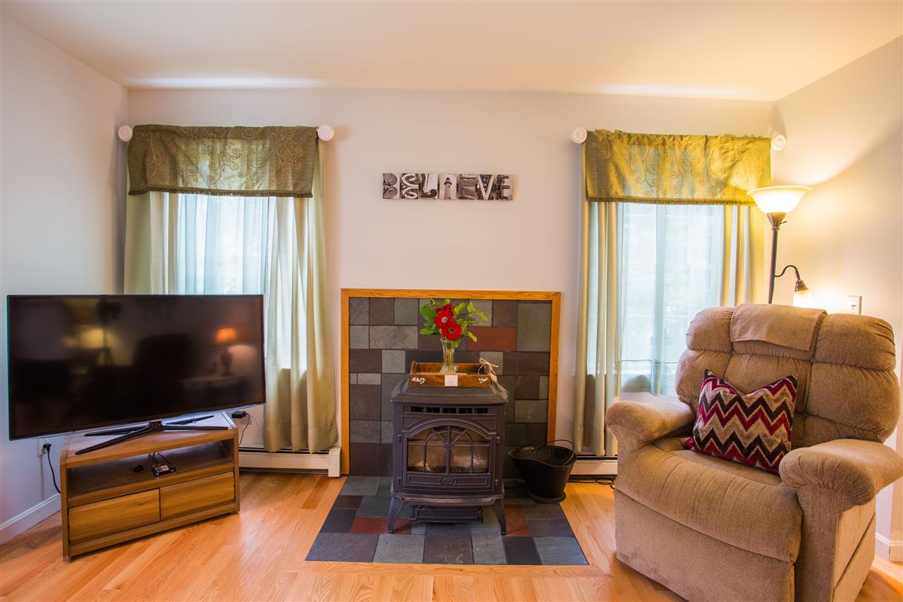 44 Meadow Lane Rochester, NH 03867 - Photo 8 of 34