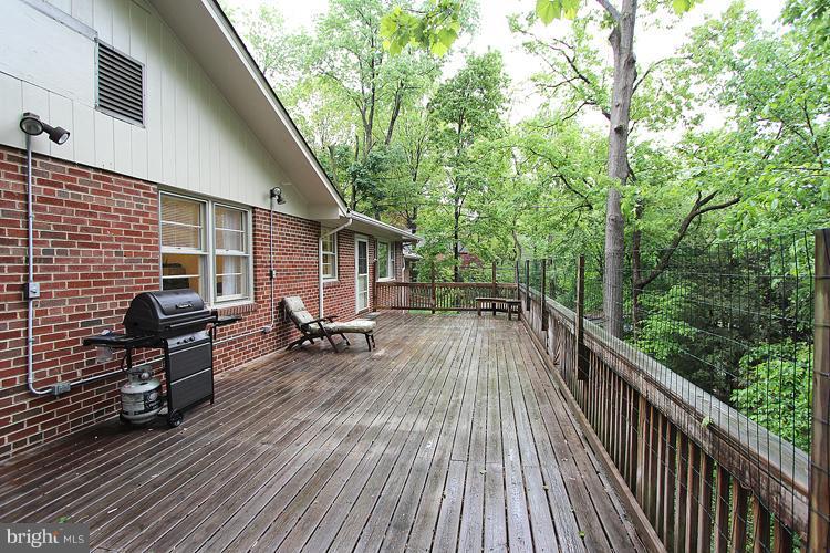6100 Walhonding Road Bethesda, MD 20816 - Photo 3 of 30 Exterior (Rear) Deck